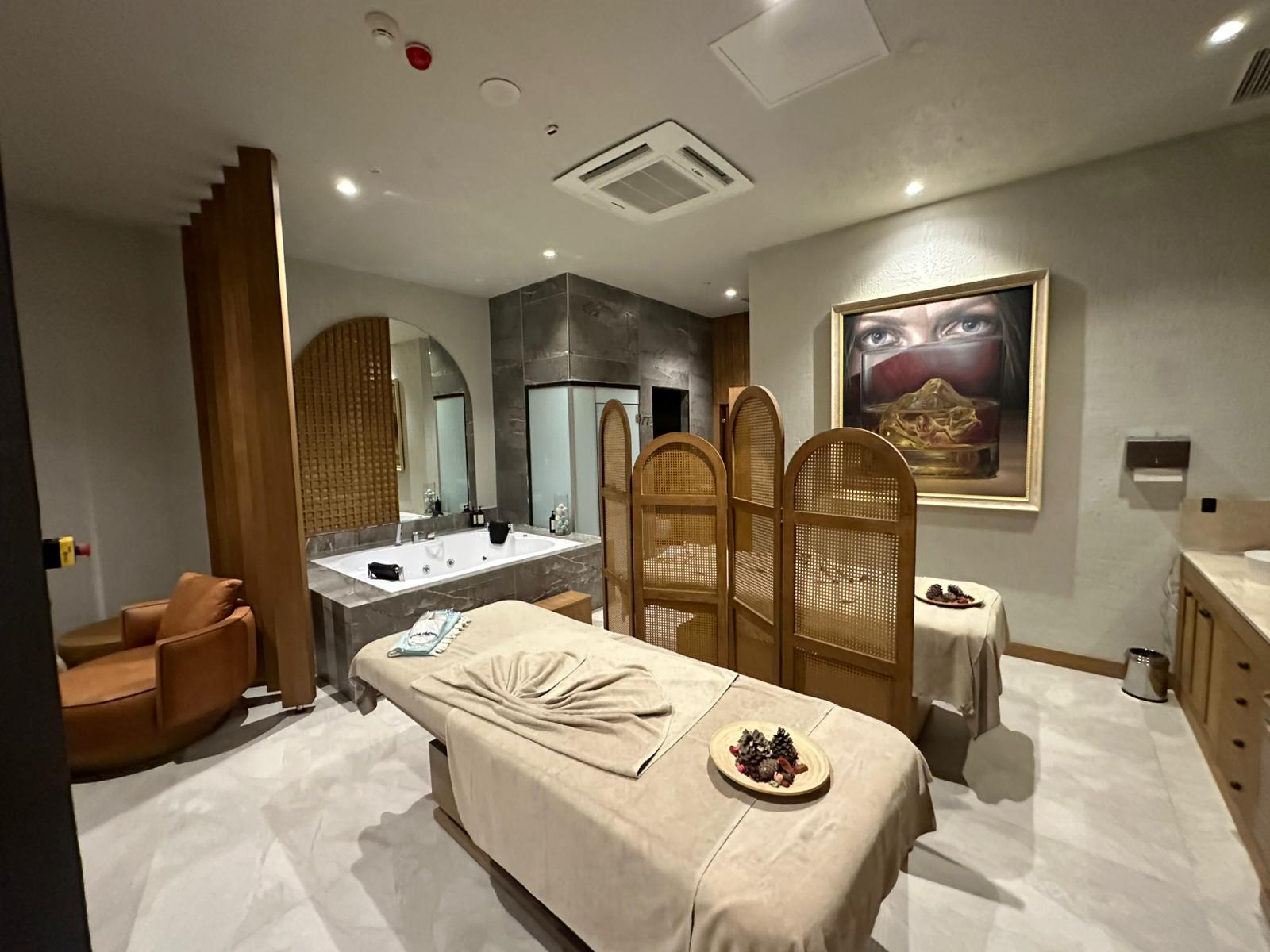 VIP Suite 1